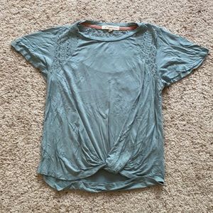 Rewind Twist Front Top